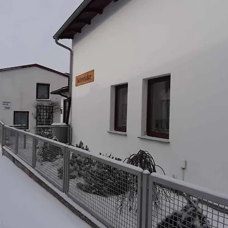 アパート Two-bedroom In ユッケリッツ