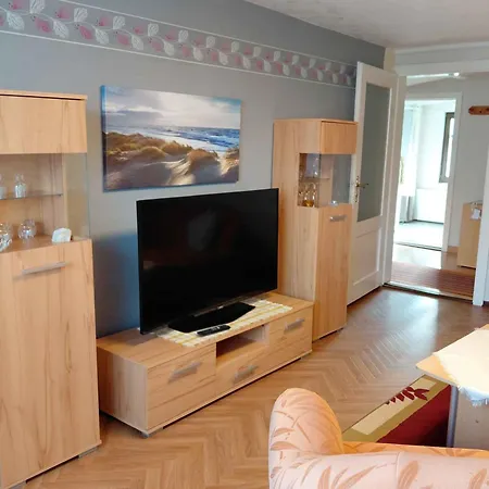Two-bedroom In Apartment Uckeritz
